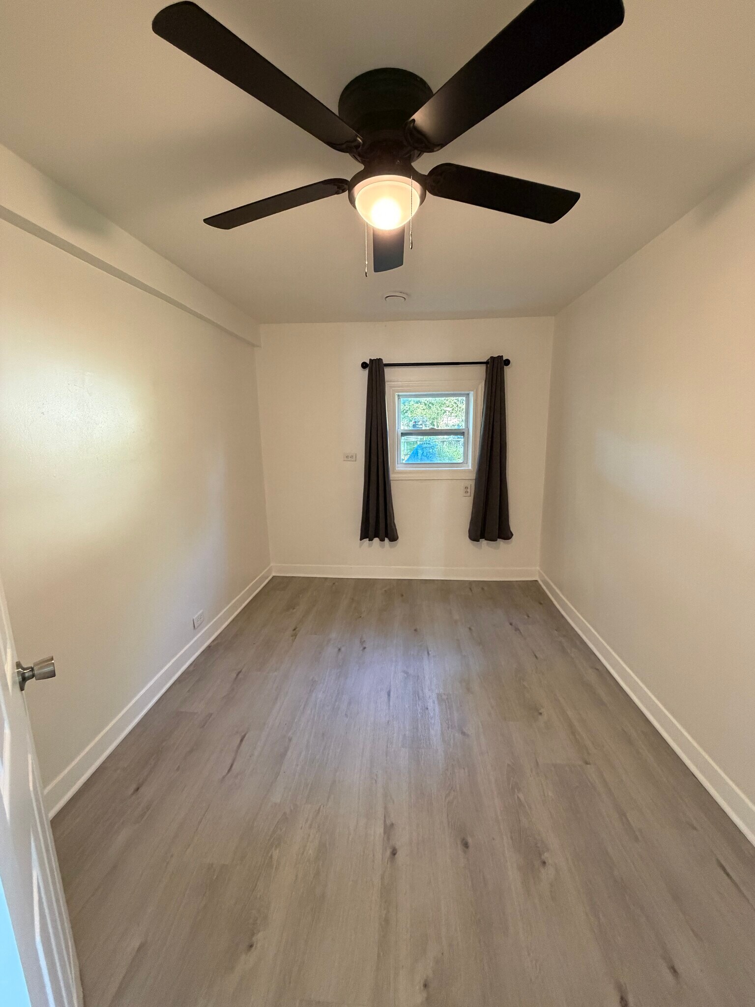 3rd Bedroom / Back - 3206 S Waterview Ave