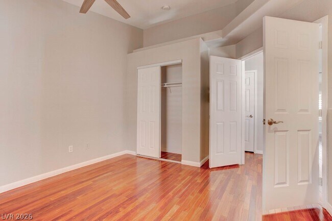 Building Photo - 5729 Janell Dr