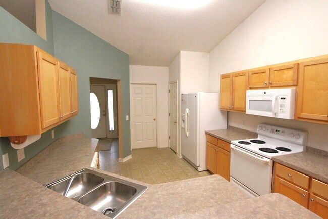 Building Photo - Comfort & Convenience in Cantonment – 4BR ...