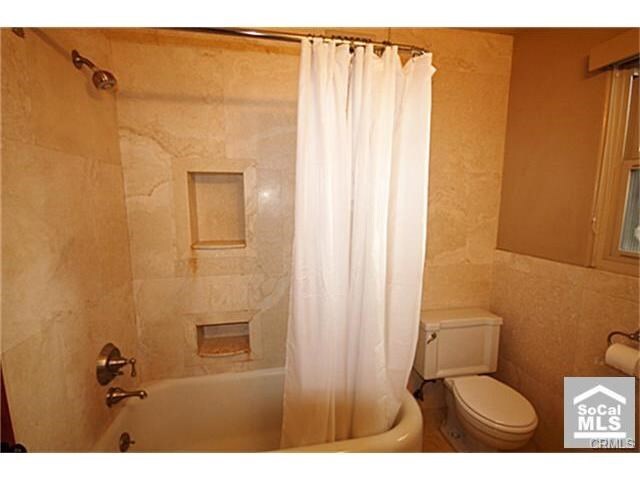 Building Photo - 146 Cliff Dr