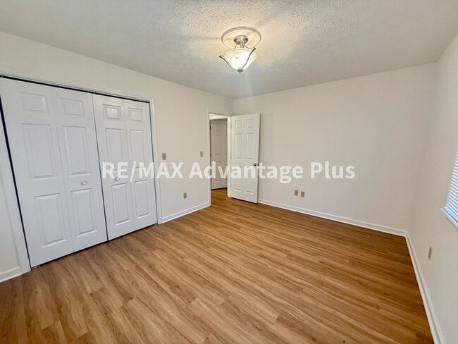 Building Photo - Spacious home with fiber internet close to Charlotte Court House