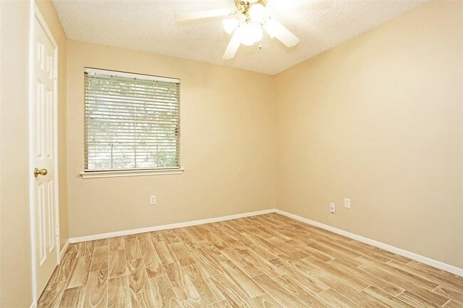 Building Photo - 21611 Cimarron Pkwy