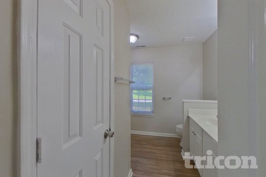 Building Photo - 6635 Autumn Gate Ln