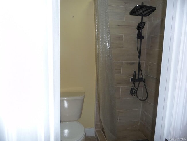 Building Photo - 7 Weather Vane Way