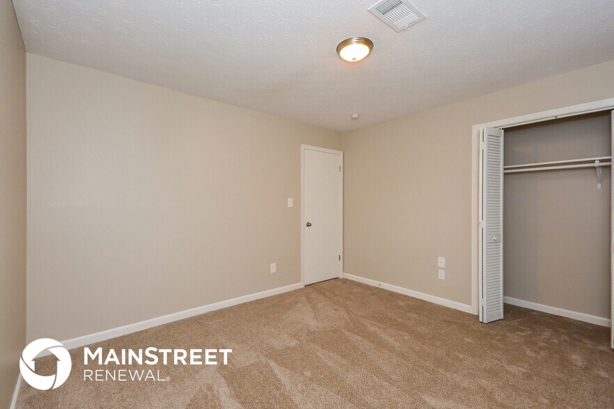 Building Photo - 170 Southmoor Cir