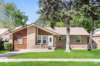 Building Photo - Adorable 4 Bedroom Home