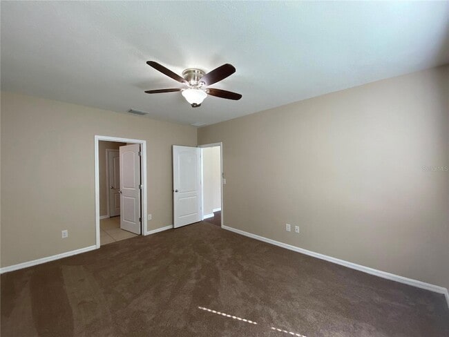 Building Photo - 2720 NE 46th Ave