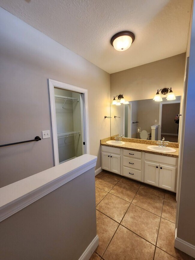 Building Photo - 3835 Napa Dr