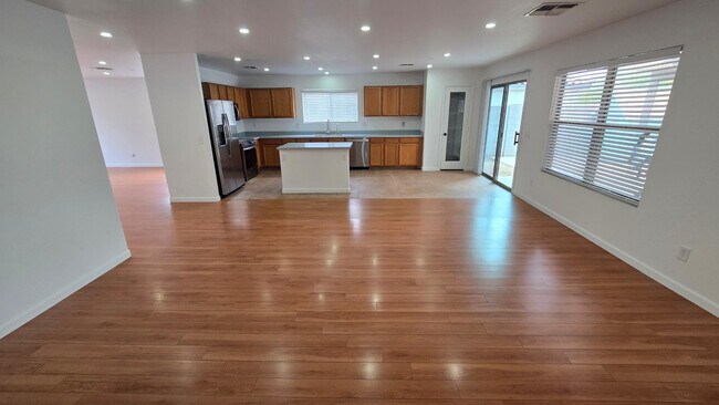 Building Photo - 15537 W Gelding Dr