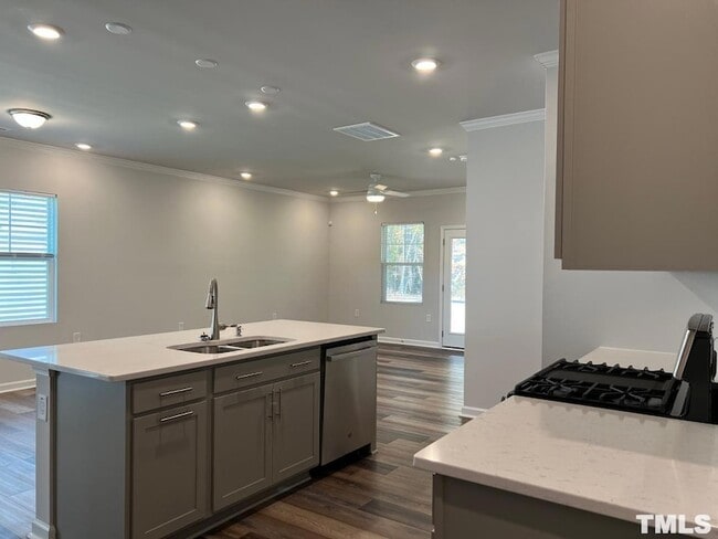 Building Photo - 4404 Olde Waverly Wy