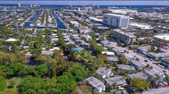 Building Photo - 1125 SE 14th Pl