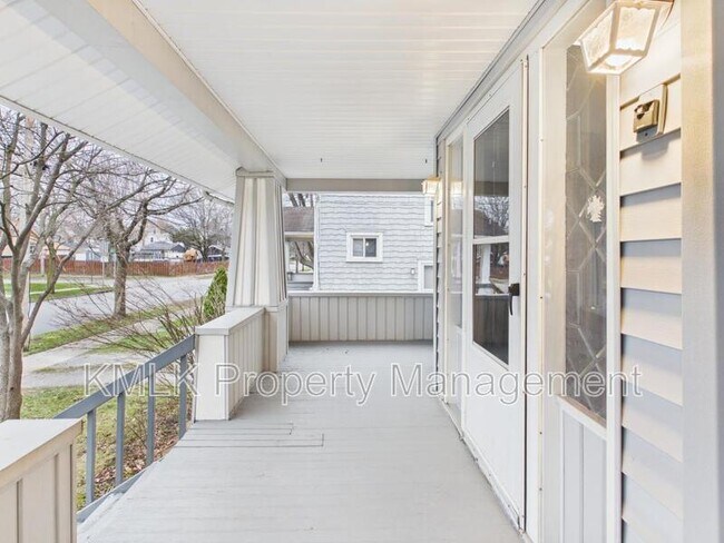 Building Photo - 1159 Carey Ave