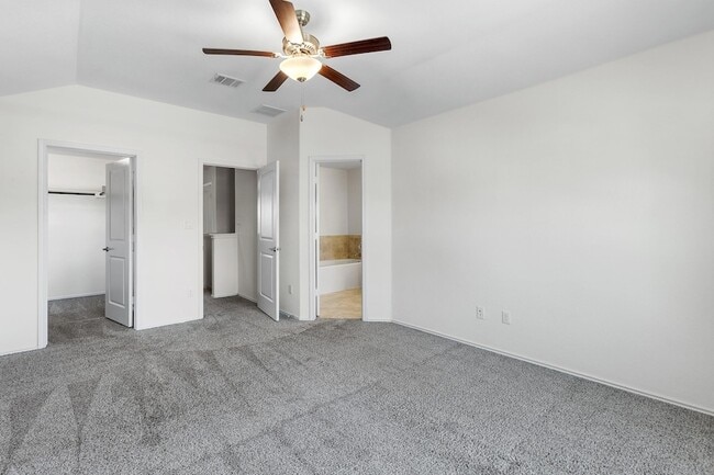 Building Photo - 189 Andross Ln