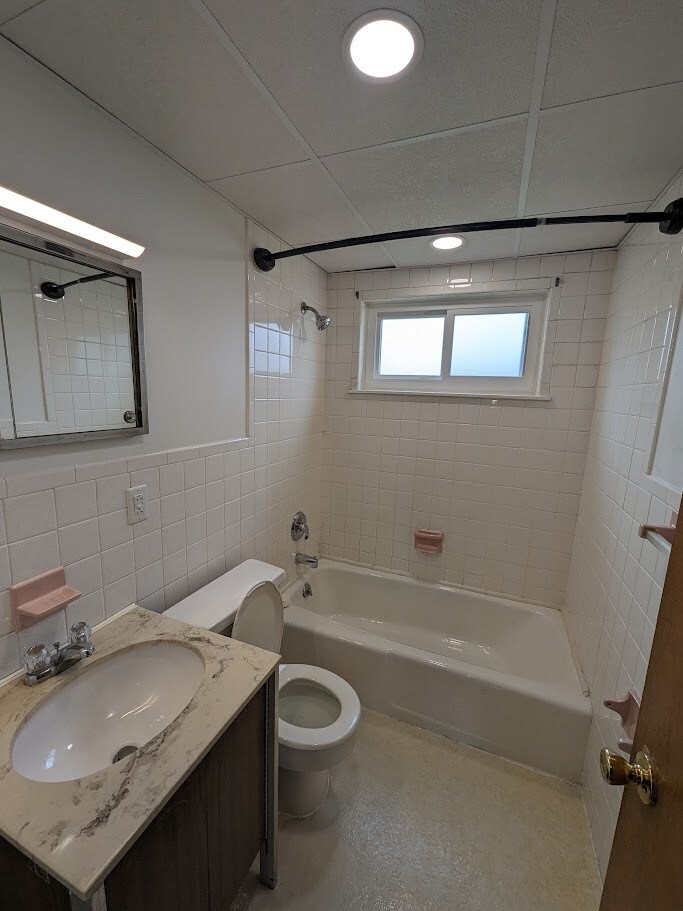 Building Photo - 1210 Madison Ave