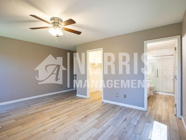 Building Photo - Beautiful Remodeled Home with 3 Rooms