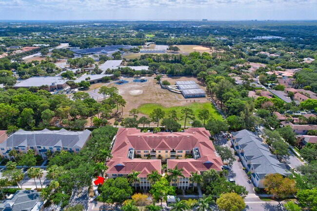 Building Photo - 275 Murcia Dr