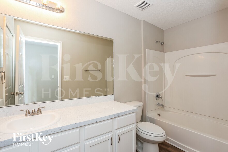 Building Photo - 348 Candlebark Dr