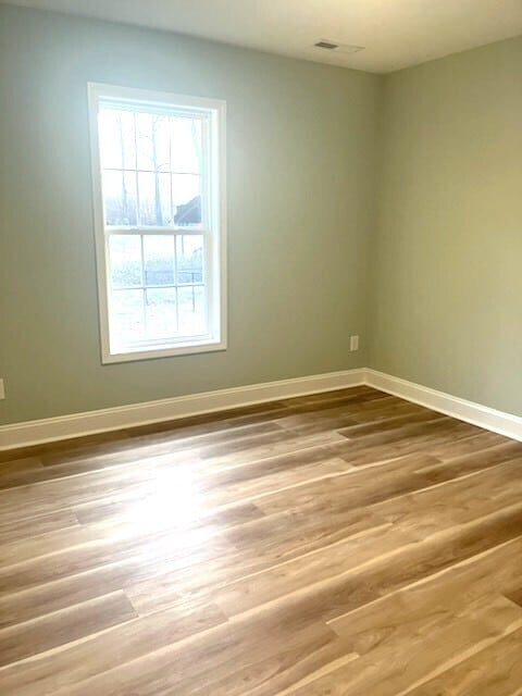 Building Photo - Brand New Beautiful Home with 2 car garage and appls!