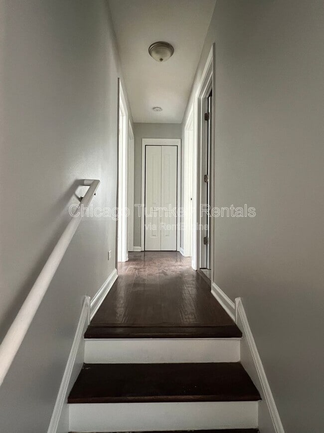 Building Photo - 17504 Oakwood Dr