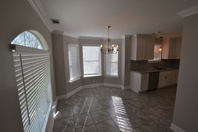 Building Photo - Zachary School District!  Newly remodeled 4 bedroom, 2.5 bath near downtown Zachary