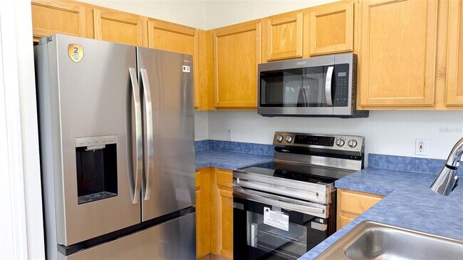Building Photo - 203 Madison Cir