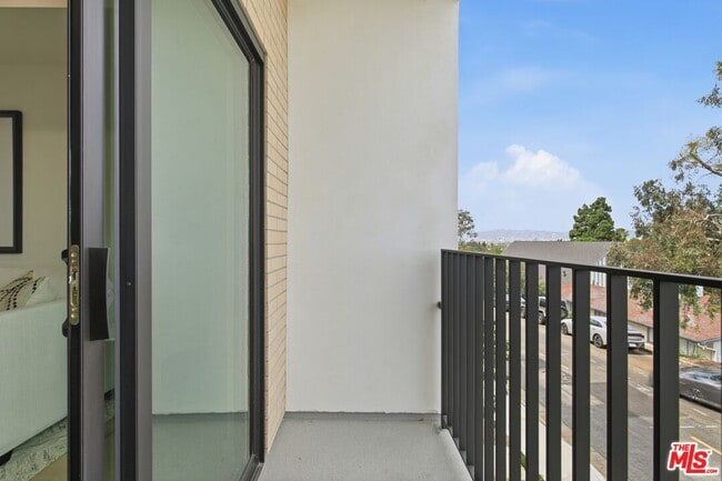 Building Photo - 3846 Don Tomaso Dr