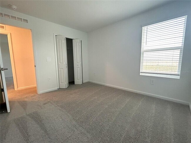 Building Photo - 5683 Ficus Aurea St