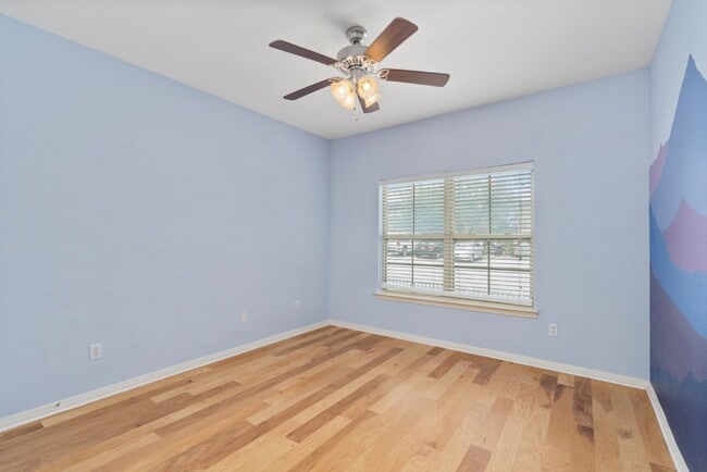 Building Photo - 6810 Deatonhill Dr