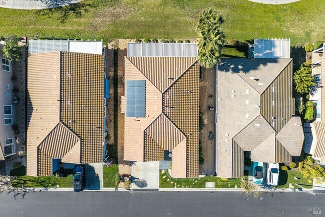 Building Photo - 351 Spyglass Dr