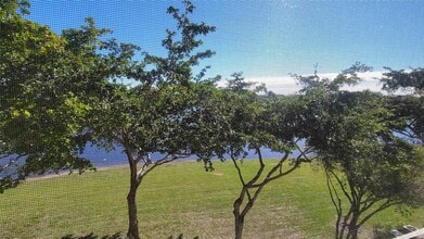 Building Photo - 901 SW 141st Ave