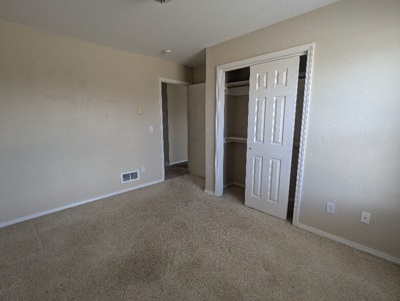 Building Photo - 7 Beth Rd