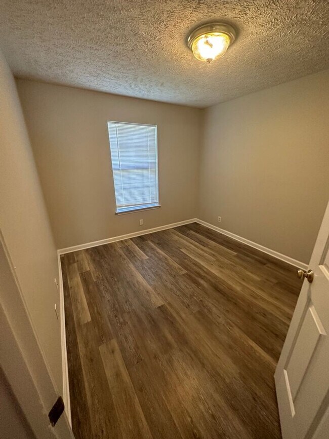 Building Photo - 2506 Gold Valley Dr