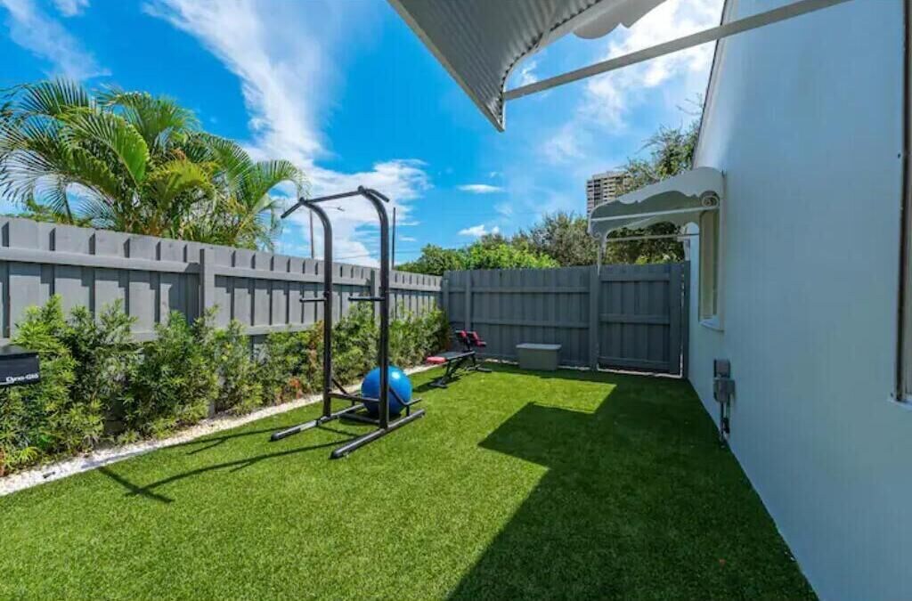 Building Photo - 5515 Spruce Ave