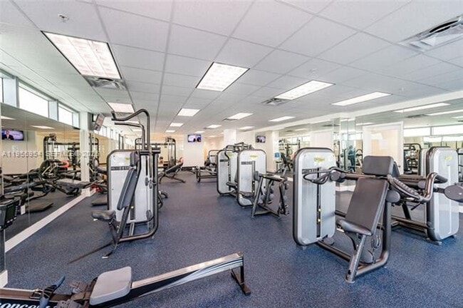 Building Photo - 7928 East Dr