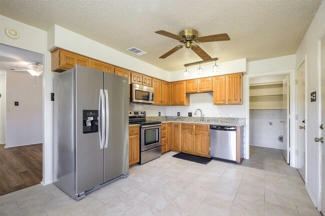 Building Photo - 3719 Furneaux Ln