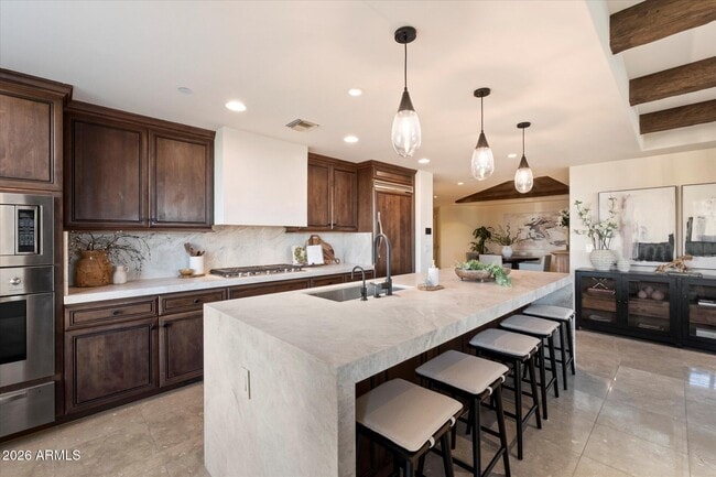 Building Photo - 7181 E Camelback Rd