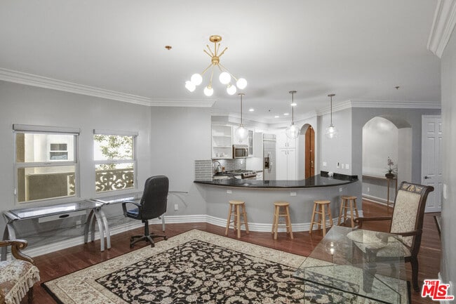 Building Photo - 850 Croft Ave