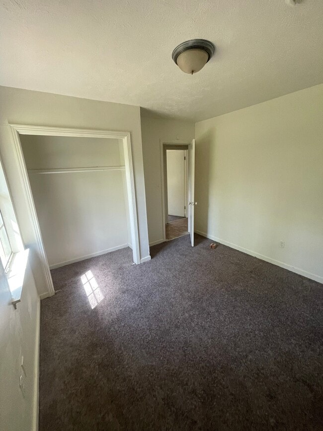 Building Photo - 1471 Dorgan St