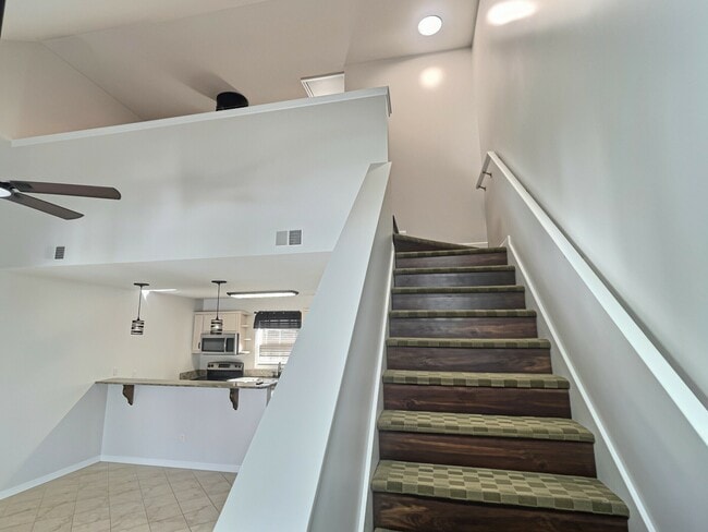 Building Photo - 6500 Colonial Dr