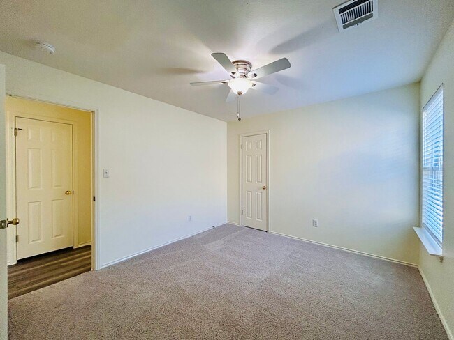 Building Photo - 1200 Brighton Bend Ln