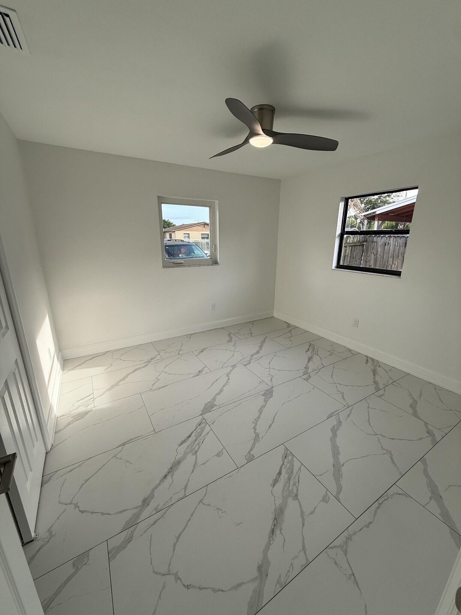 Building Photo - 6521 Alta Monte Dr
