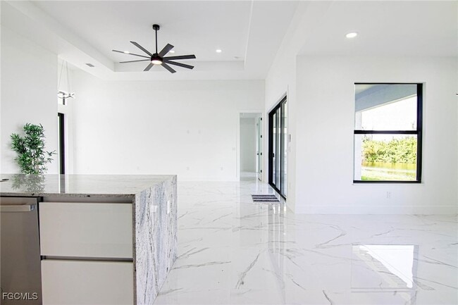 Building Photo - 829 NW 29th Ave