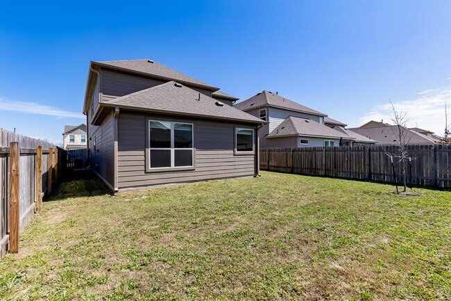 Building Photo - 821 Falkland Trace