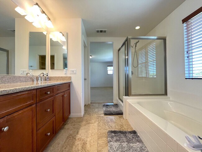 Building Photo - 7143 Leighton Dr