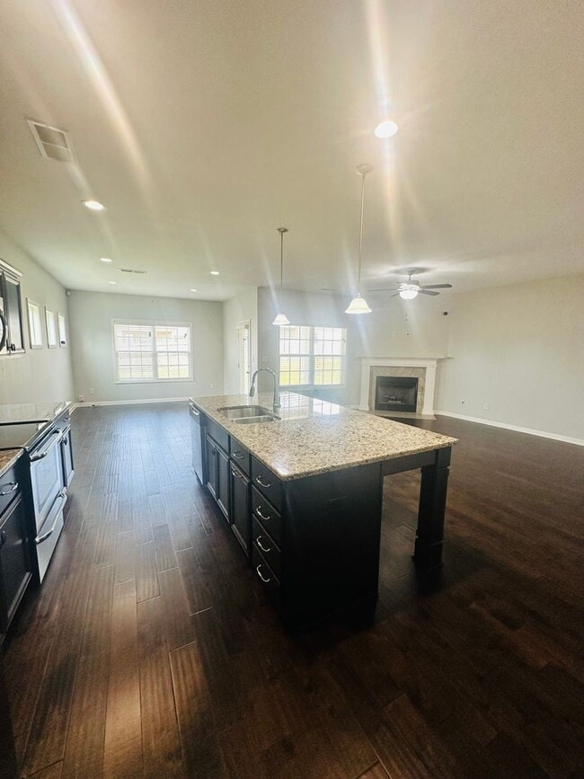 Building Photo - 107 Catskill Ln