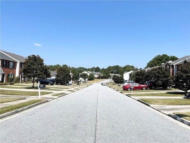 Building Photo - 7748 Bernardo Dr