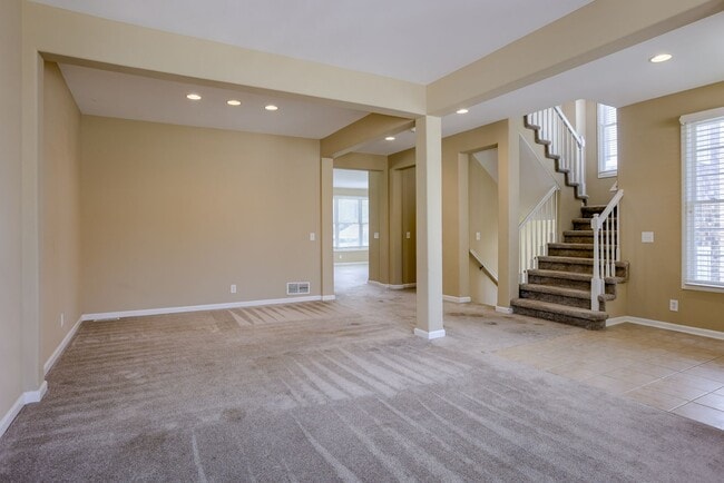 Building Photo - Must See 3 Bedroom In Bellevue!!