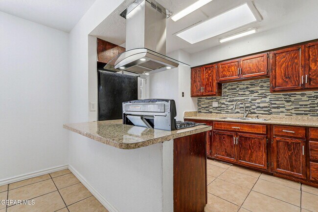 Building Photo - 11189 Ebb Tide Dr