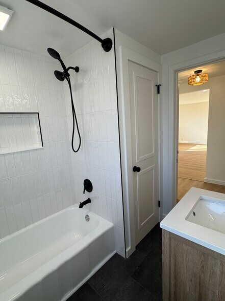 Bathroom - 249 Dunlop Ave