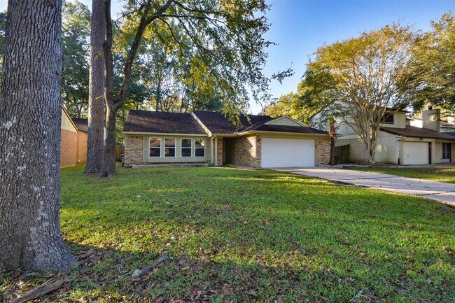 Building Photo - 3210 River Valley Dr